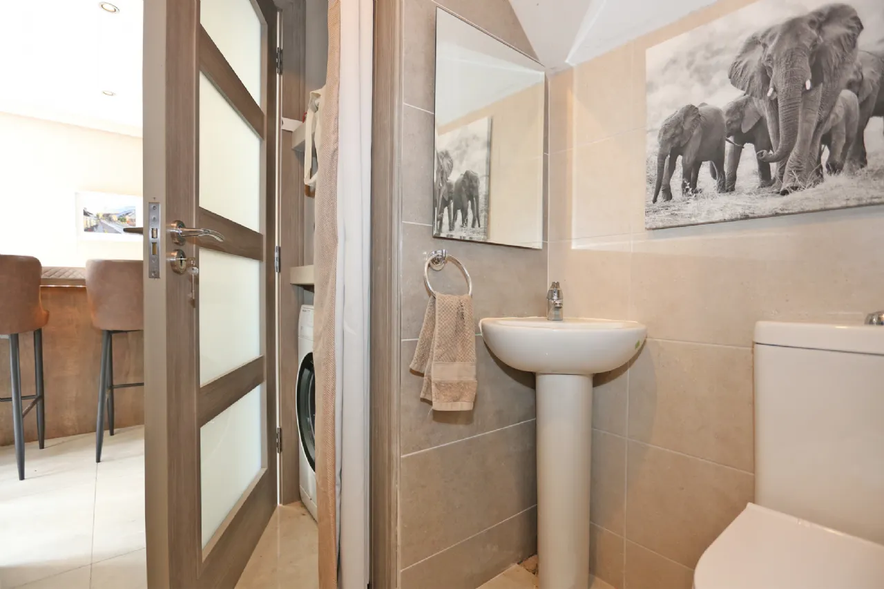 Photo of 33 Ashfort, Golf Links Road, Castletroy, Limerick, V94 F6CE