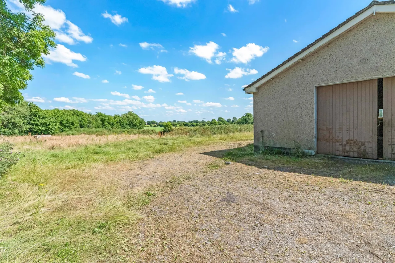 Photo of House On 4.6 Acres & Outbuilding, Carnisle, Kildalkey, Co Meath, C15R902