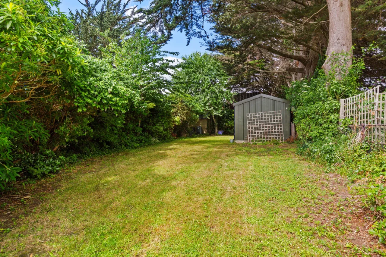 Photo of Glenview, Castleview, Ballyogan Grove, Carrickmines, Dublin 18, D18 Y542