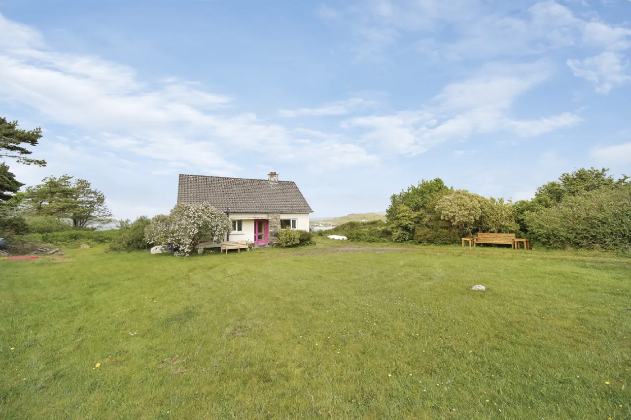 Photo of Cairn Cottage, Rinnaraw, Portnablagh, Co. Donegal, F92X6C1