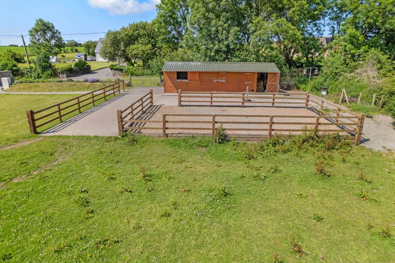 Photo of Estuary Lodge, Church Cross, Skibbereen, Co Cork, P81 H292