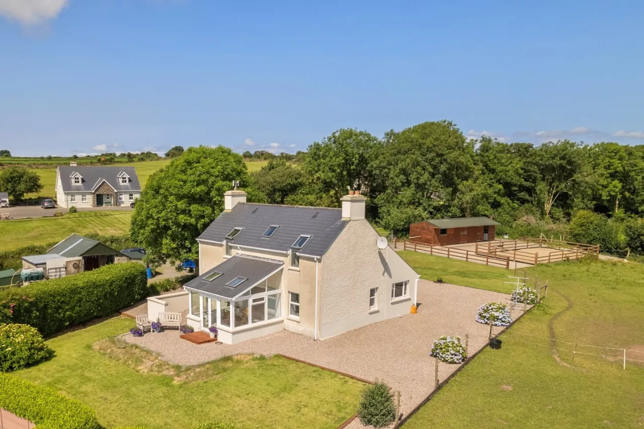 Photo of Estuary Lodge, Church Cross, Skibbereen, Co Cork, P81 H292