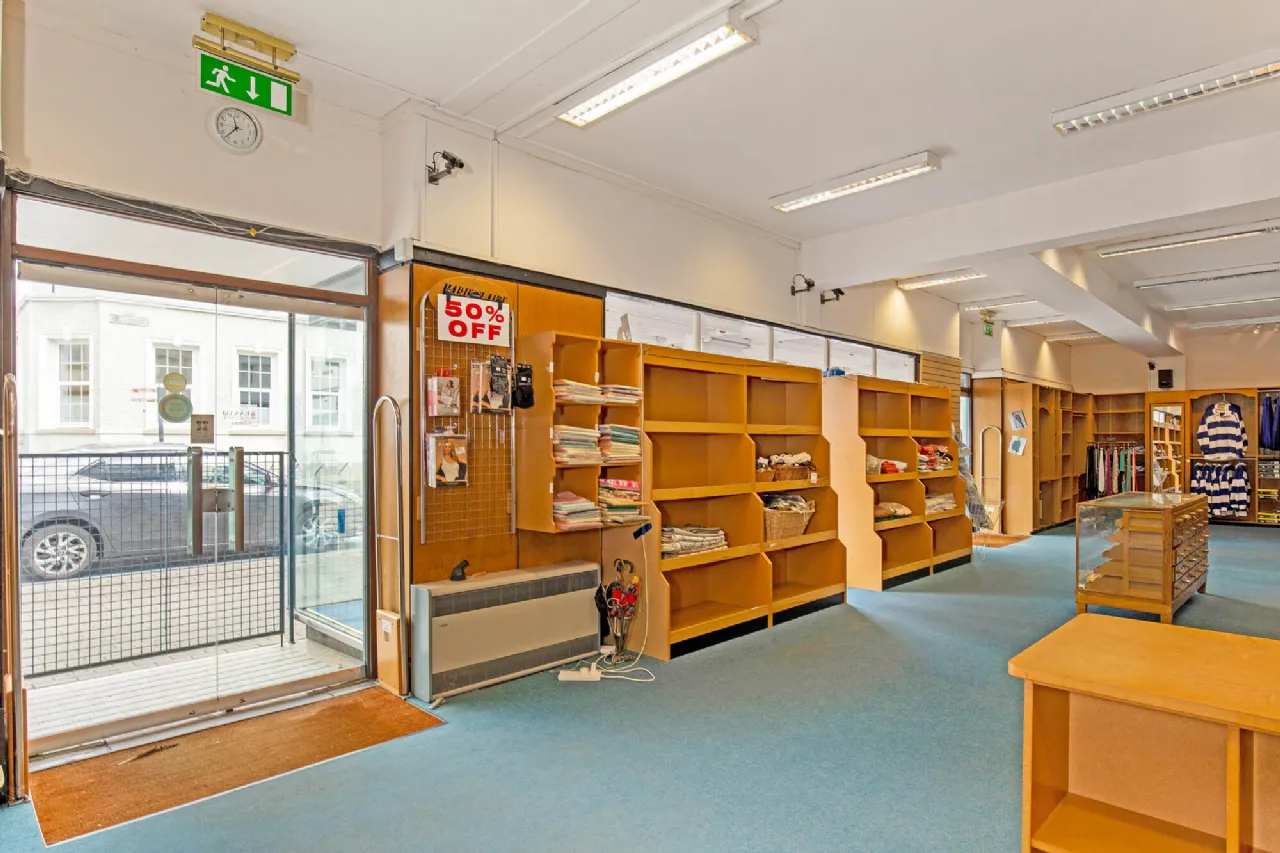 Photo of Clinton's, 25-27 Parnell Street, Clonmel, Co. Tipperary, E91X2V5