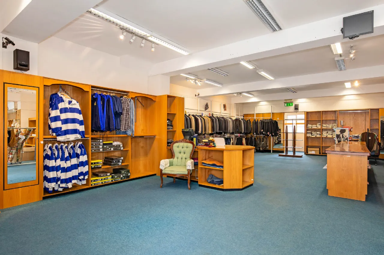 Photo of Clinton's, 25-27 Parnell Street, Clonmel, Co. Tipperary, E91X2V5