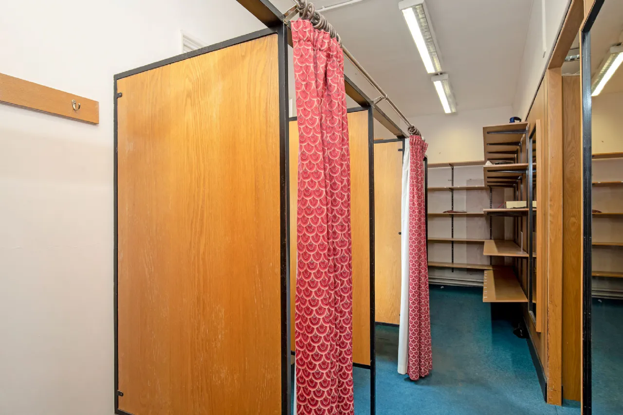 Photo of Clinton's, 25-27 Parnell Street, Clonmel, Co. Tipperary, E91X2V5