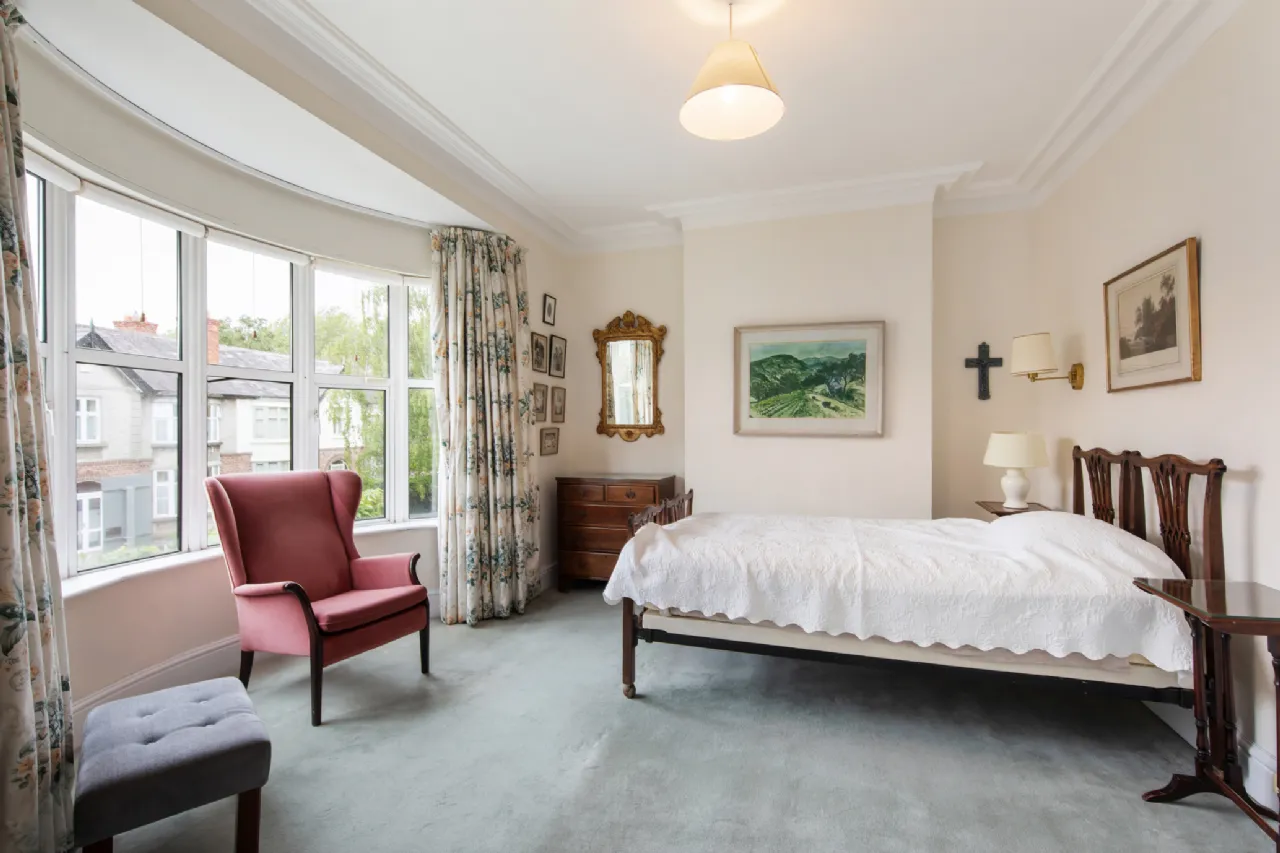 Photo of 8 Eglinton Park, Donnybrook, Dublin 4, D04 A8N8