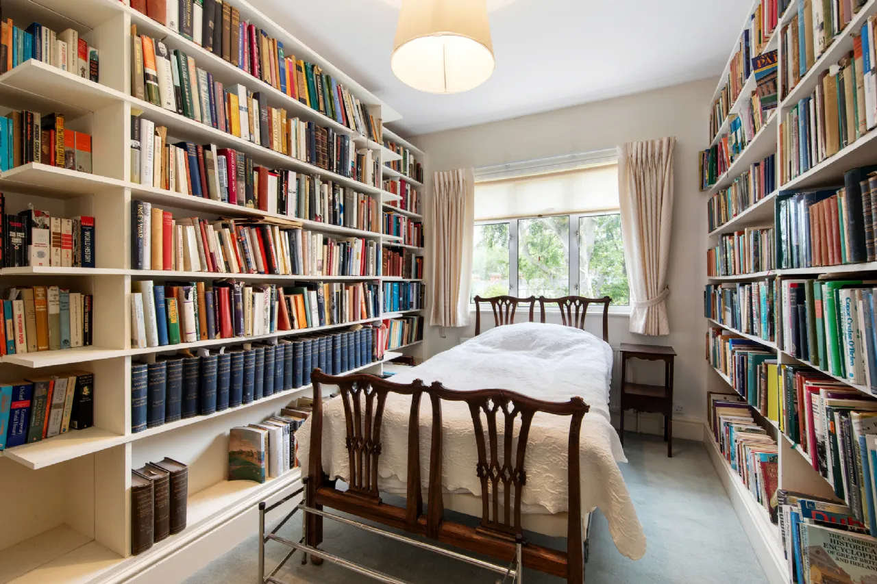 Photo of 8 Eglinton Park, Donnybrook, Dublin 4, D04 A8N8