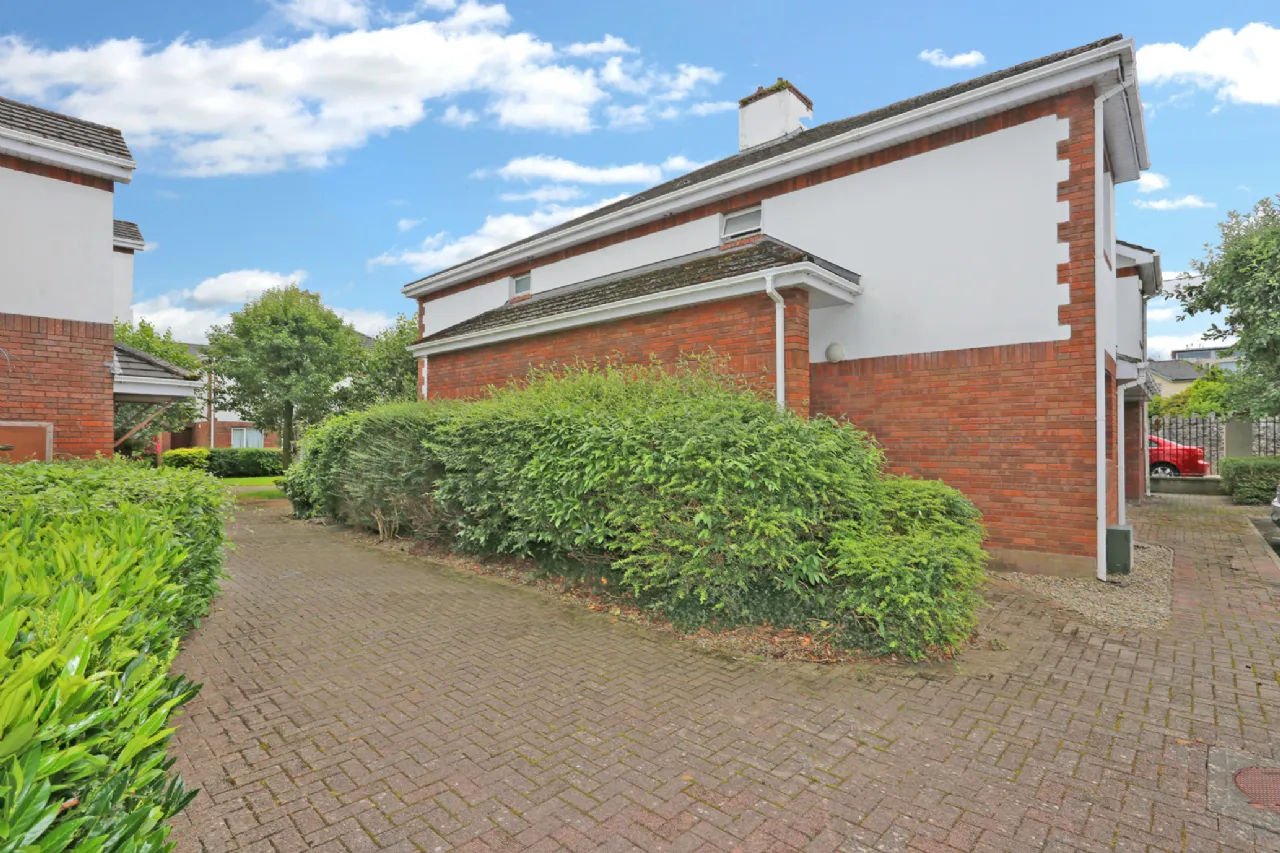 Photo of 6 Castlecourt, Clancy Strand, Limerick, V94 ARY8