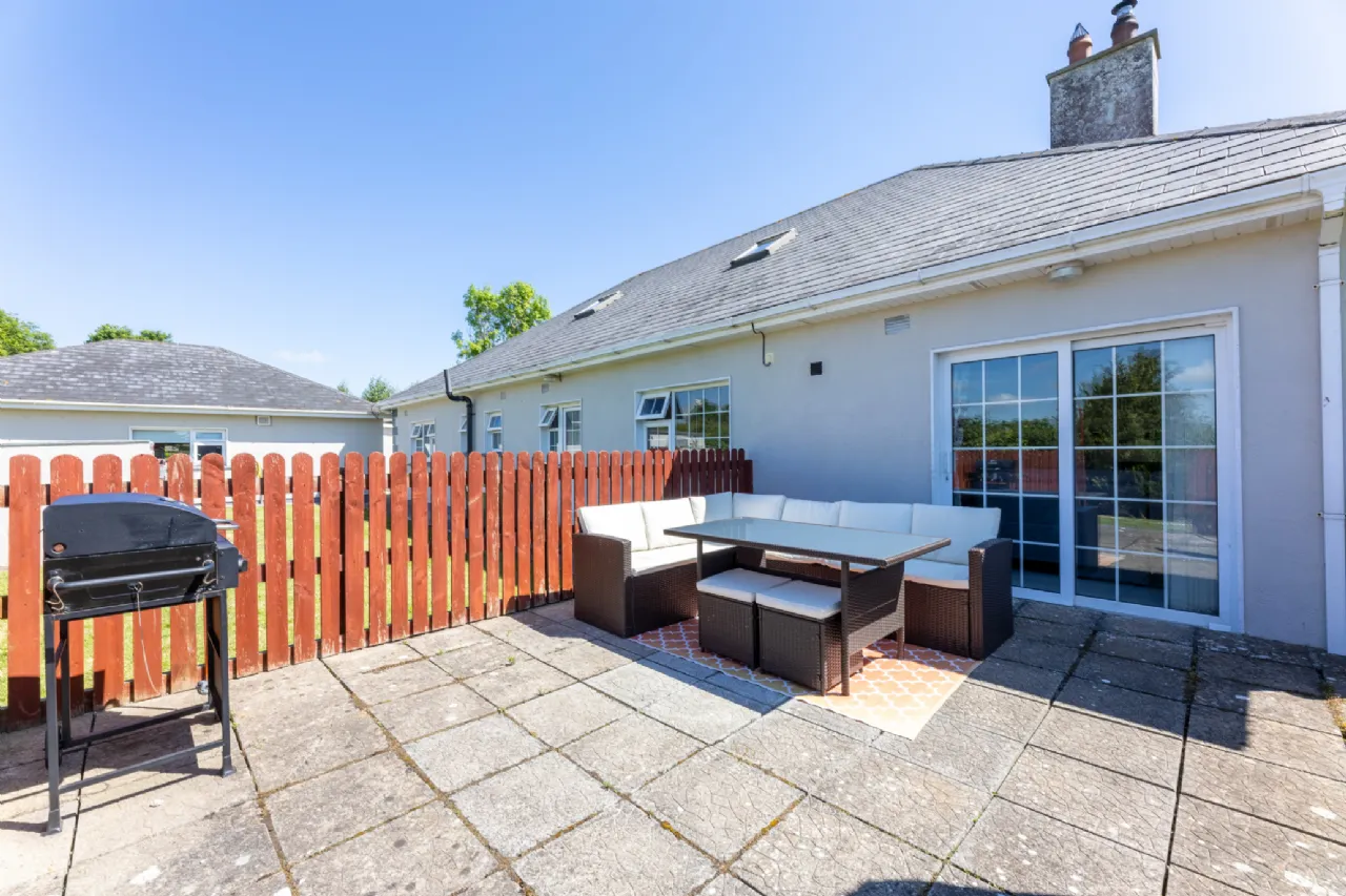 Photo of Giantsgrave, Cashel Road, Clonmel, Co. Tipperary, E91 NP08