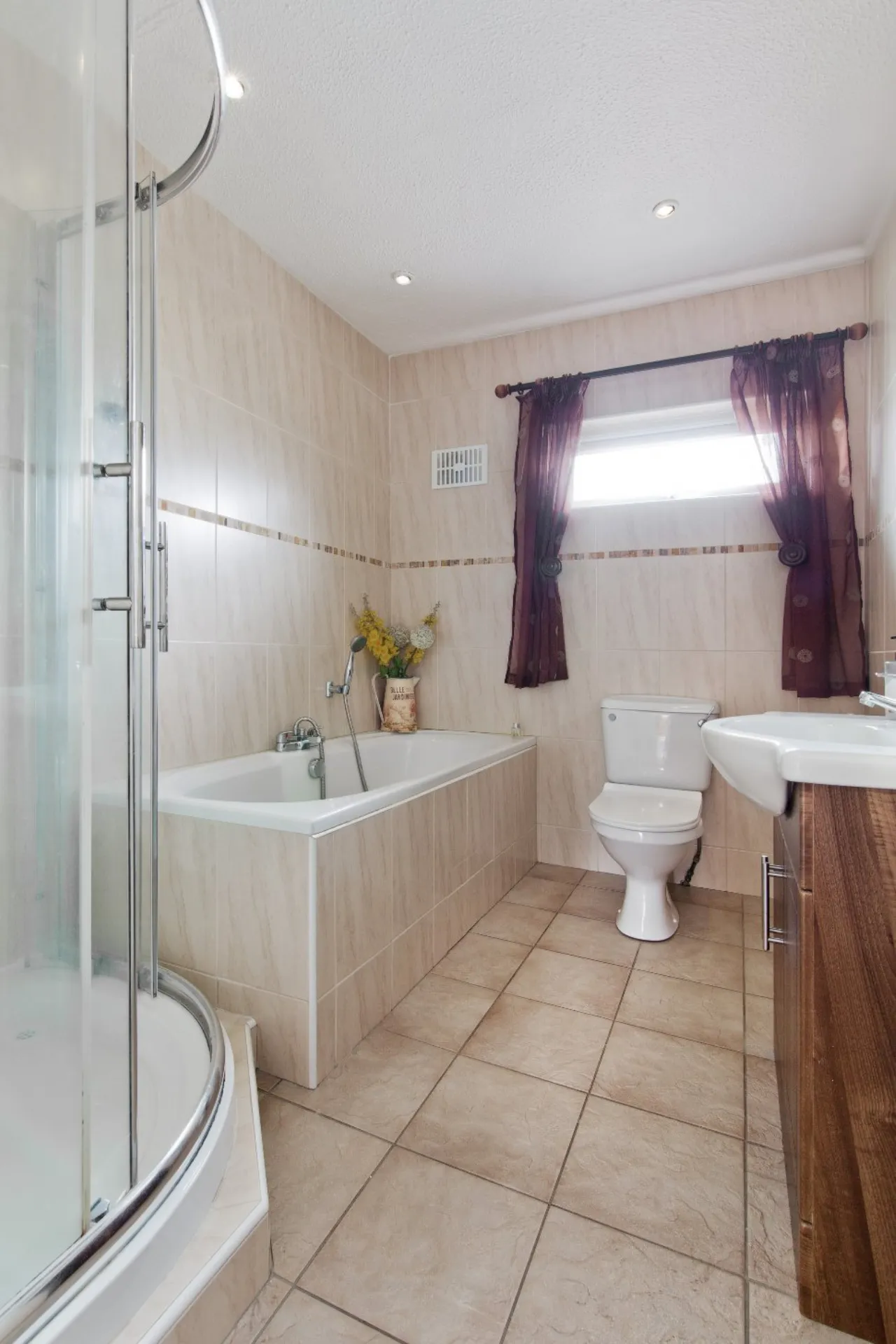 Photo of 18 Aranleigh Vale, Rathfarnham, Dublin 14, D14 H5R9