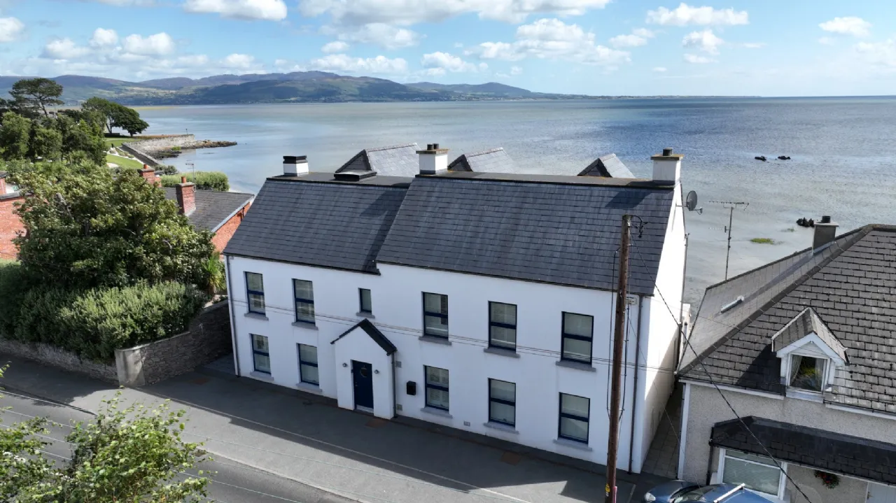 Photo of Sea Beach House, Sandymount, Blackrock, County Louth, A91N274