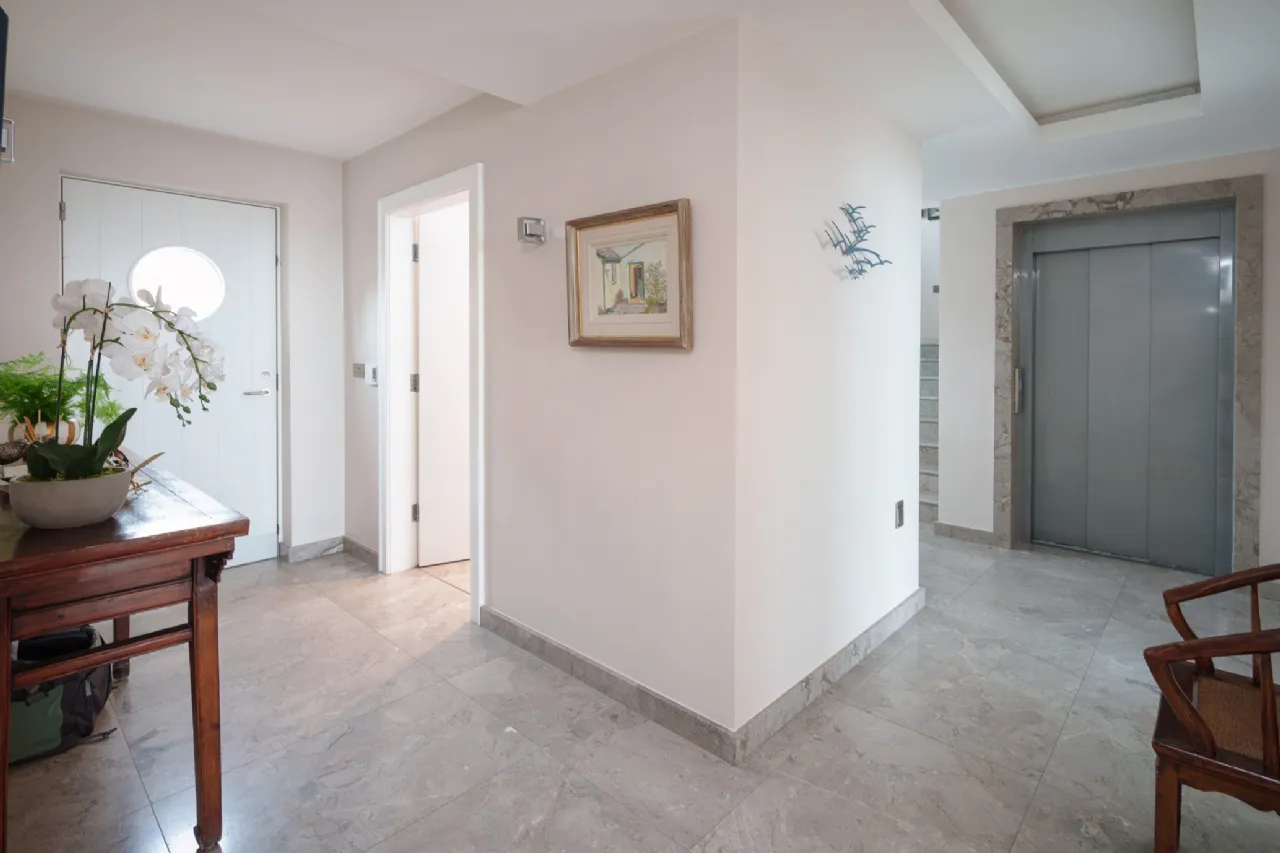 Photo of Sea Beach House, Sandymount, Blackrock, County Louth, A91N274