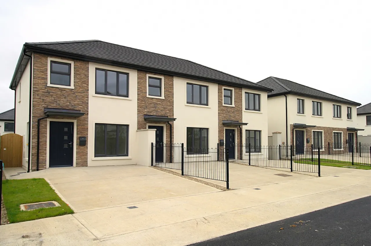 Photo of 3-Bed, End-Of-Terrace (98 Sq M), Cois Dara, Tullow Road, Carlow