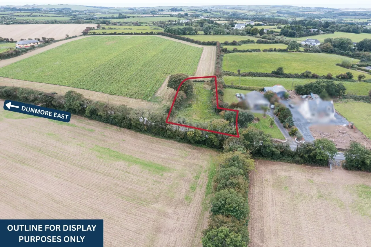 Photo of Fairybush Crossroads, Dunmore East, Co Waterford