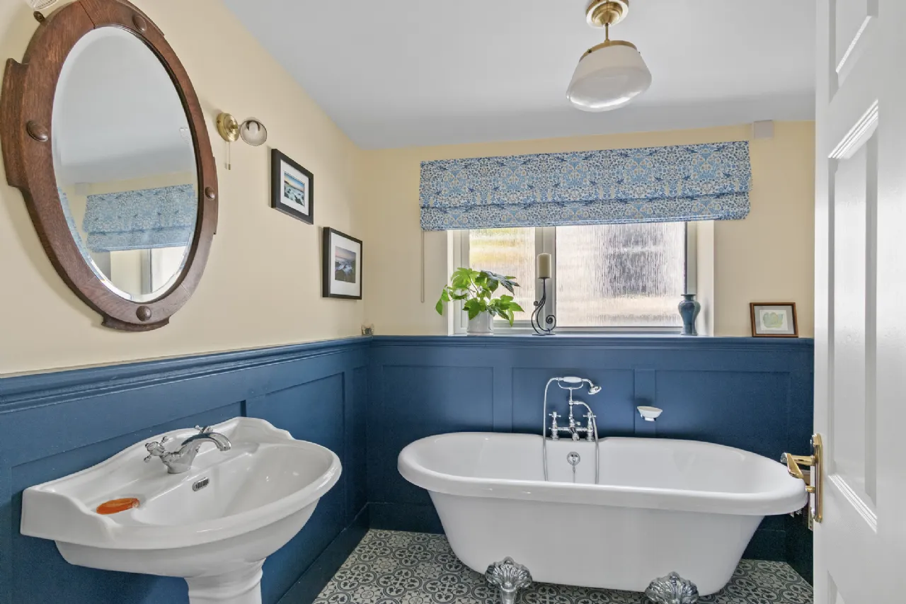 Photo of Old Court, Cullenagh, Courtmacsherry, Co Cork, P72 D821