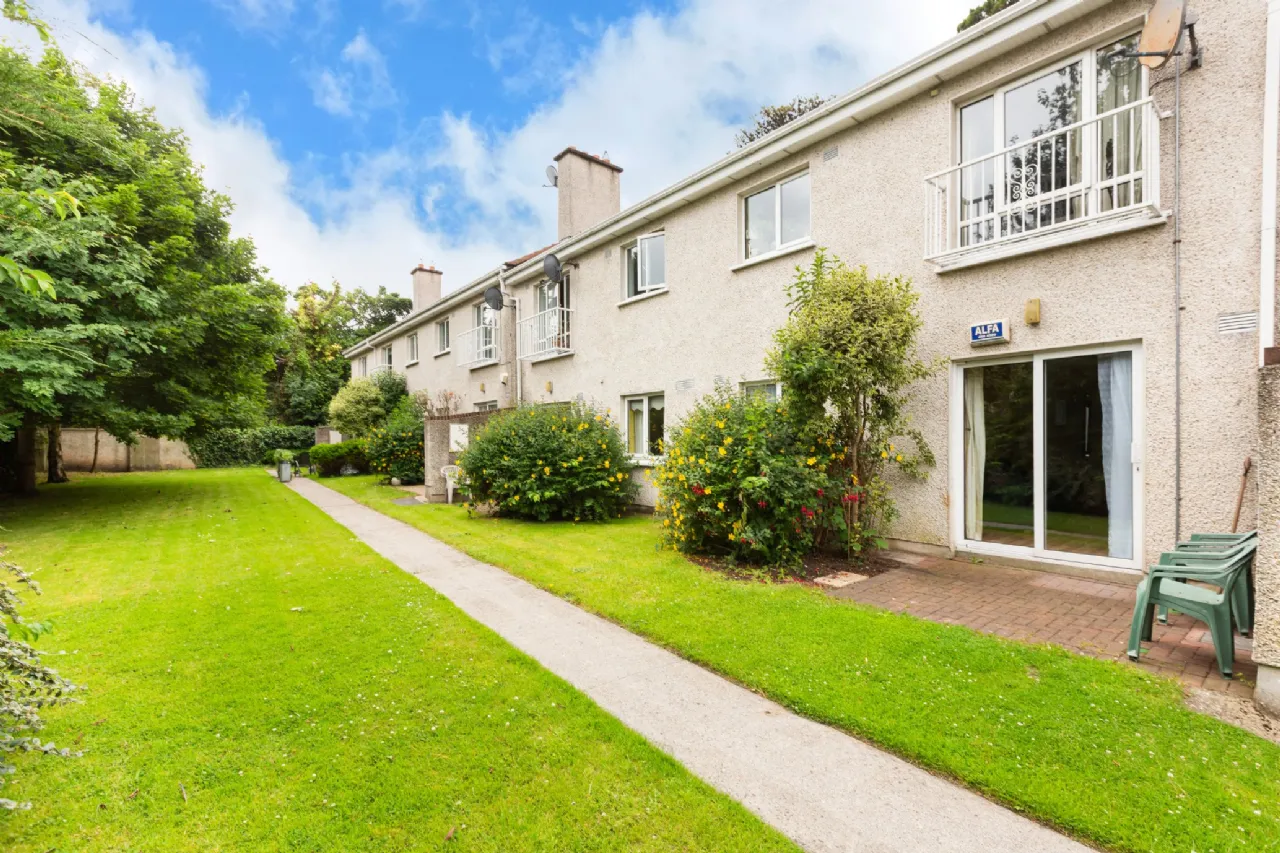 Photo of 5 Whitechurch Pines, Rathfarnham, Dublin 14, D14 WE32