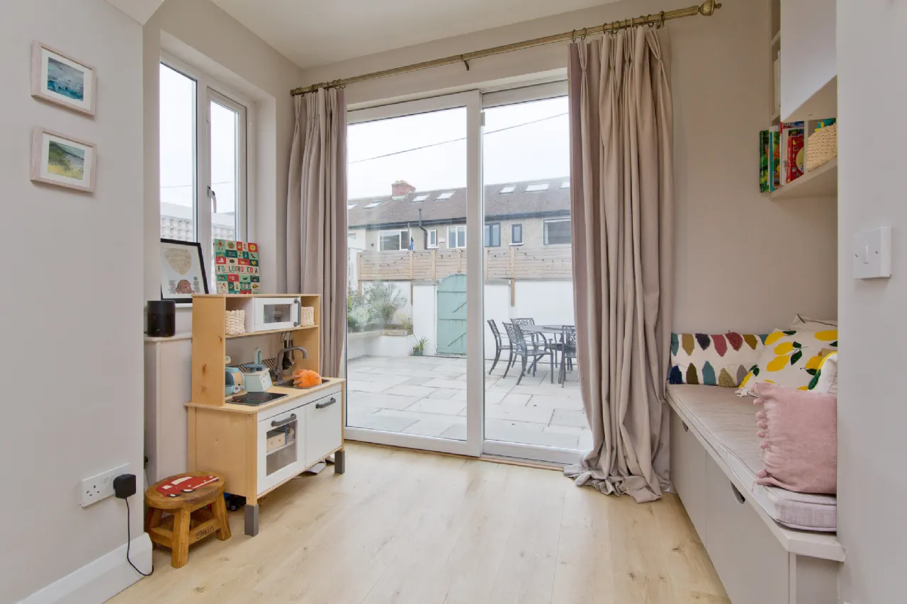 Photo of 8 Beach Avenue, Sandymount, Dublin 4, D04 KD26