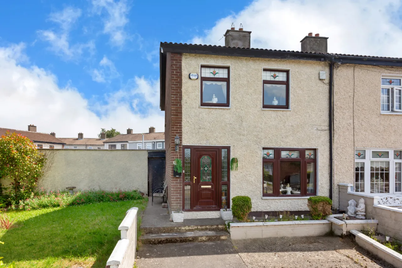 Photo of 18 Donomore Avenue, Killinarden, Tallaght, Dublin 24, D24 H5W4