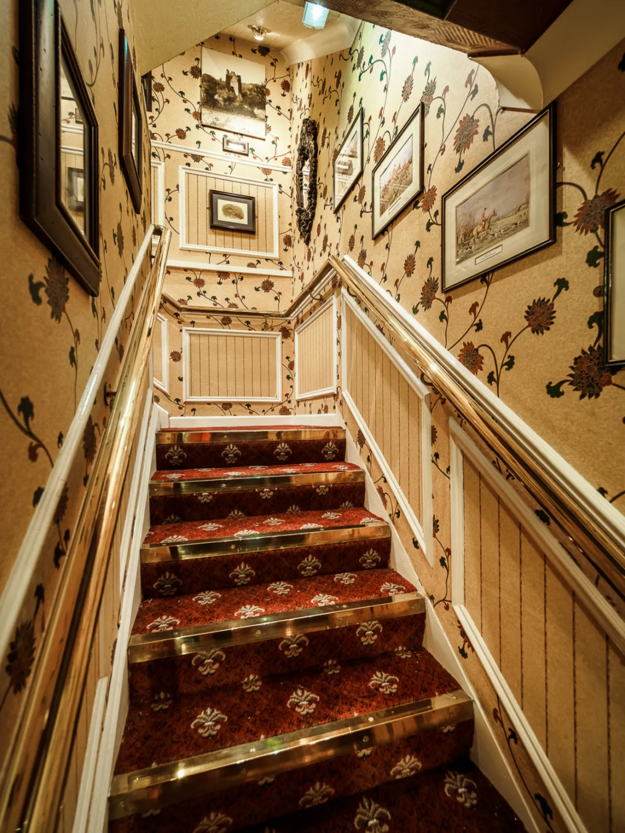 Photo of Sean Tierneys Bar & Restaurant, 13 Connell Street, Clonmel, Co. Tipperary, E91 RD83