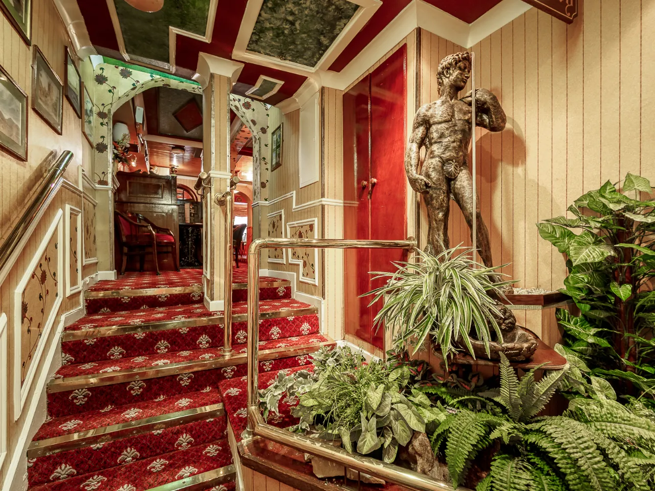 Photo of Sean Tierneys Bar & Restaurant, 13 Connell Street, Clonmel, Co. Tipperary, E91 RD83