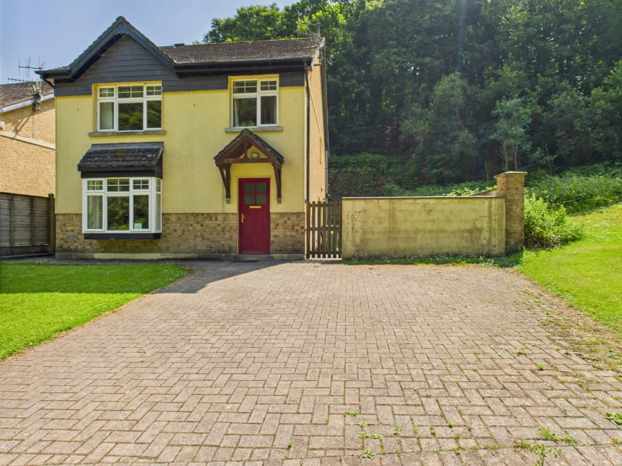 Photo of 25 Fishermans Grove, Dunmore East, Co. Waterford, X91EE92