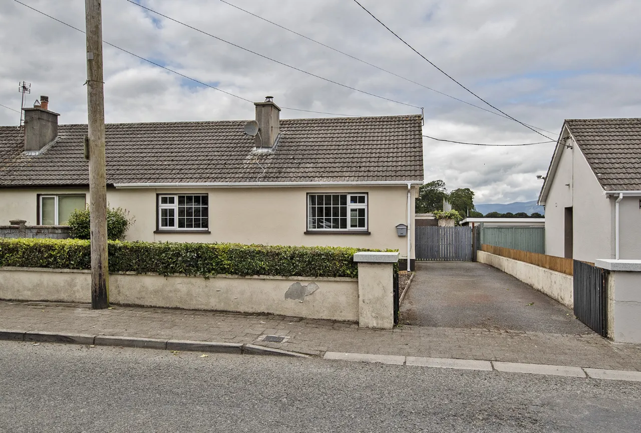 Photo of Sleveen, Kill Village, Co Waterford, X42DH42