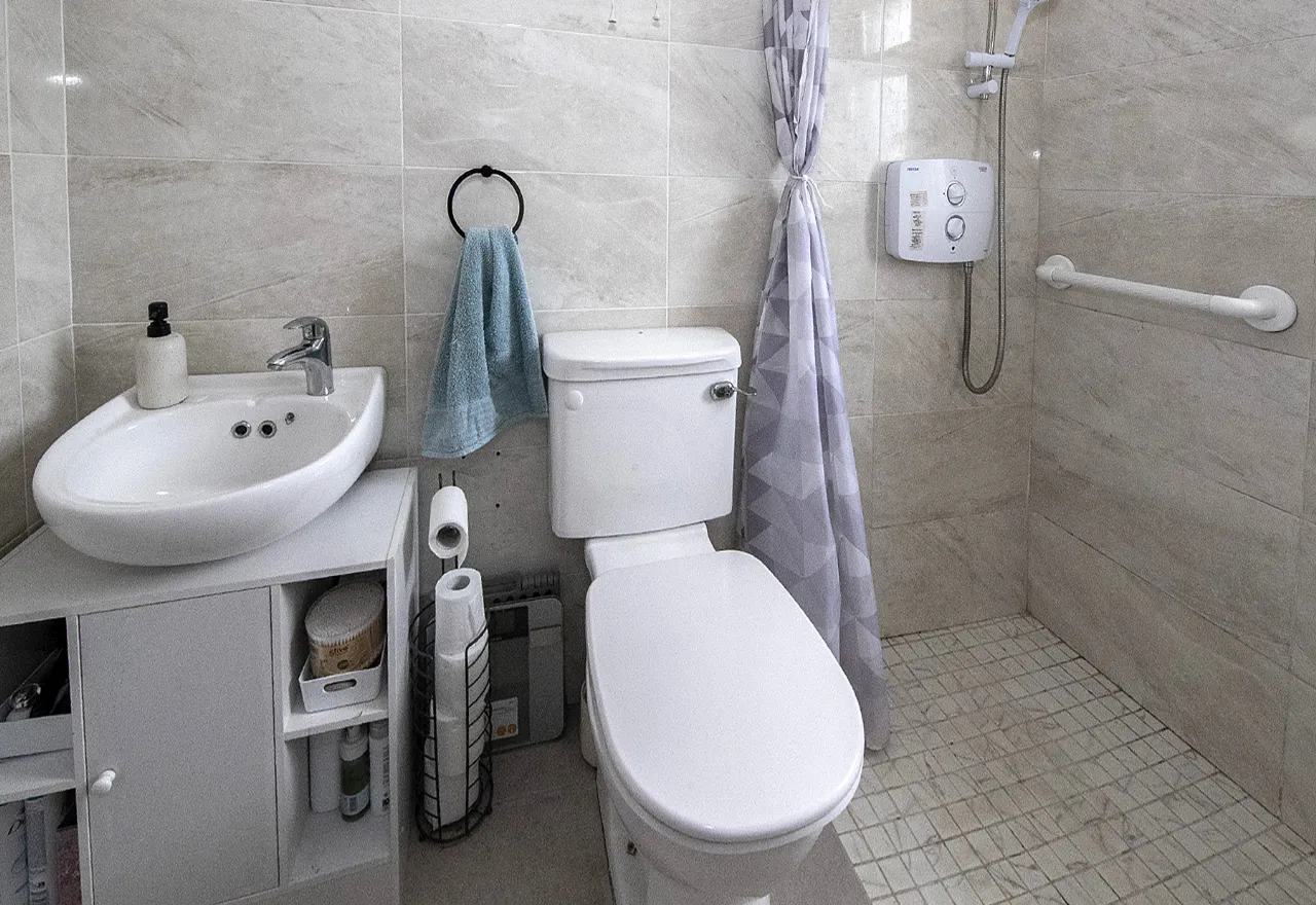 Photo of Sleveen, Kill Village, Co Waterford, X42DH42