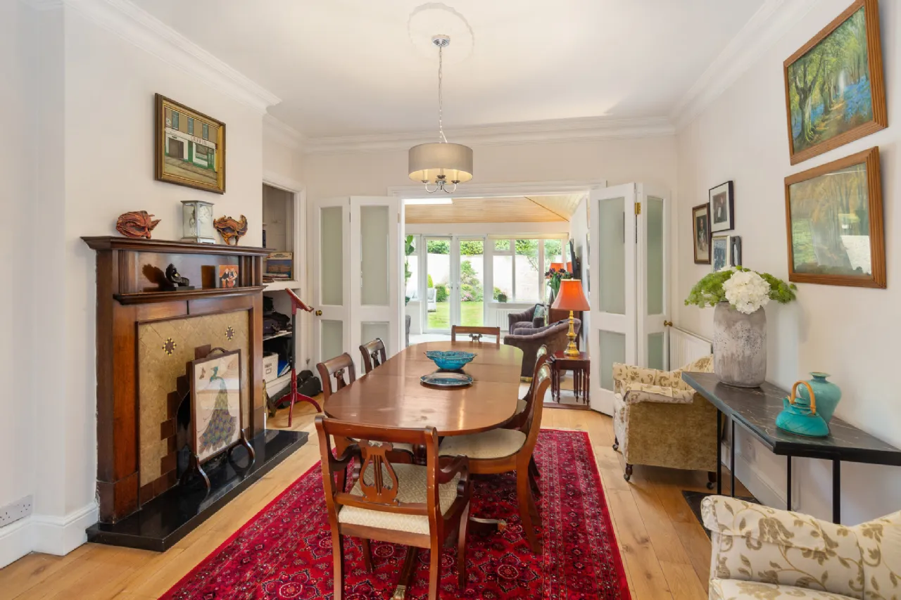 Photo of 4 Anglesea Road, Ballsbridge, Dublin 4, D04 N2A4