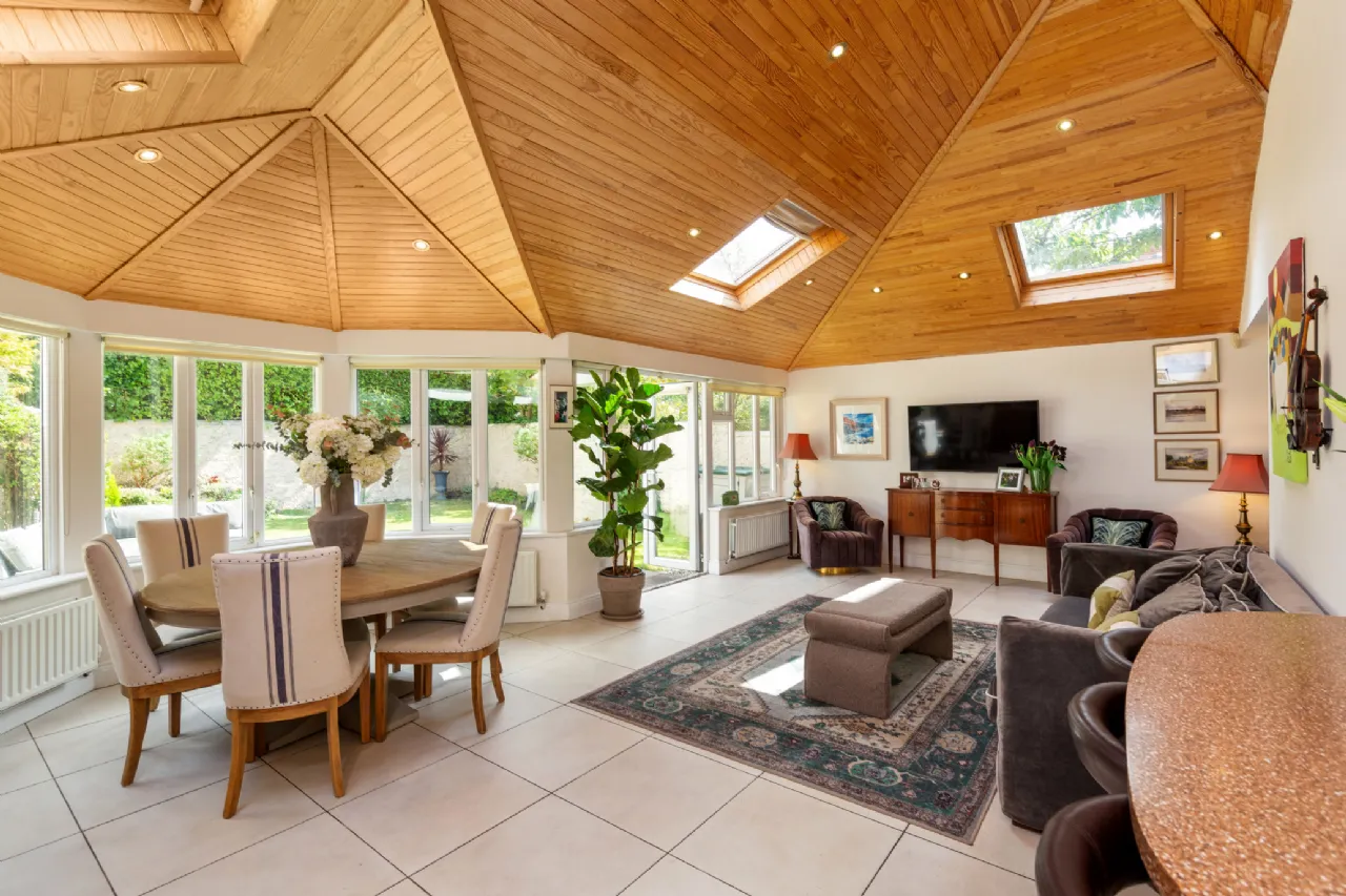 Photo of 4 Anglesea Road, Ballsbridge, Dublin 4, D04 N2A4