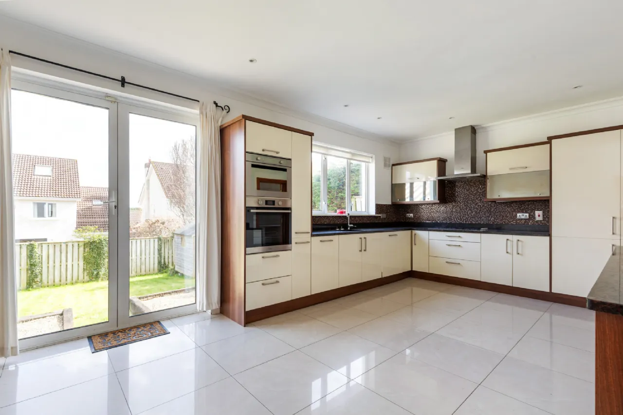 Photo of 53 Holmwood, Cabinteely, Dublin 18, D18 P9X0