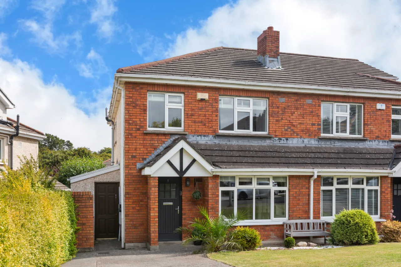 Photo of 5 Grangebrook Avenue, Rathfarnham, Dublin 16, D16 H2W9