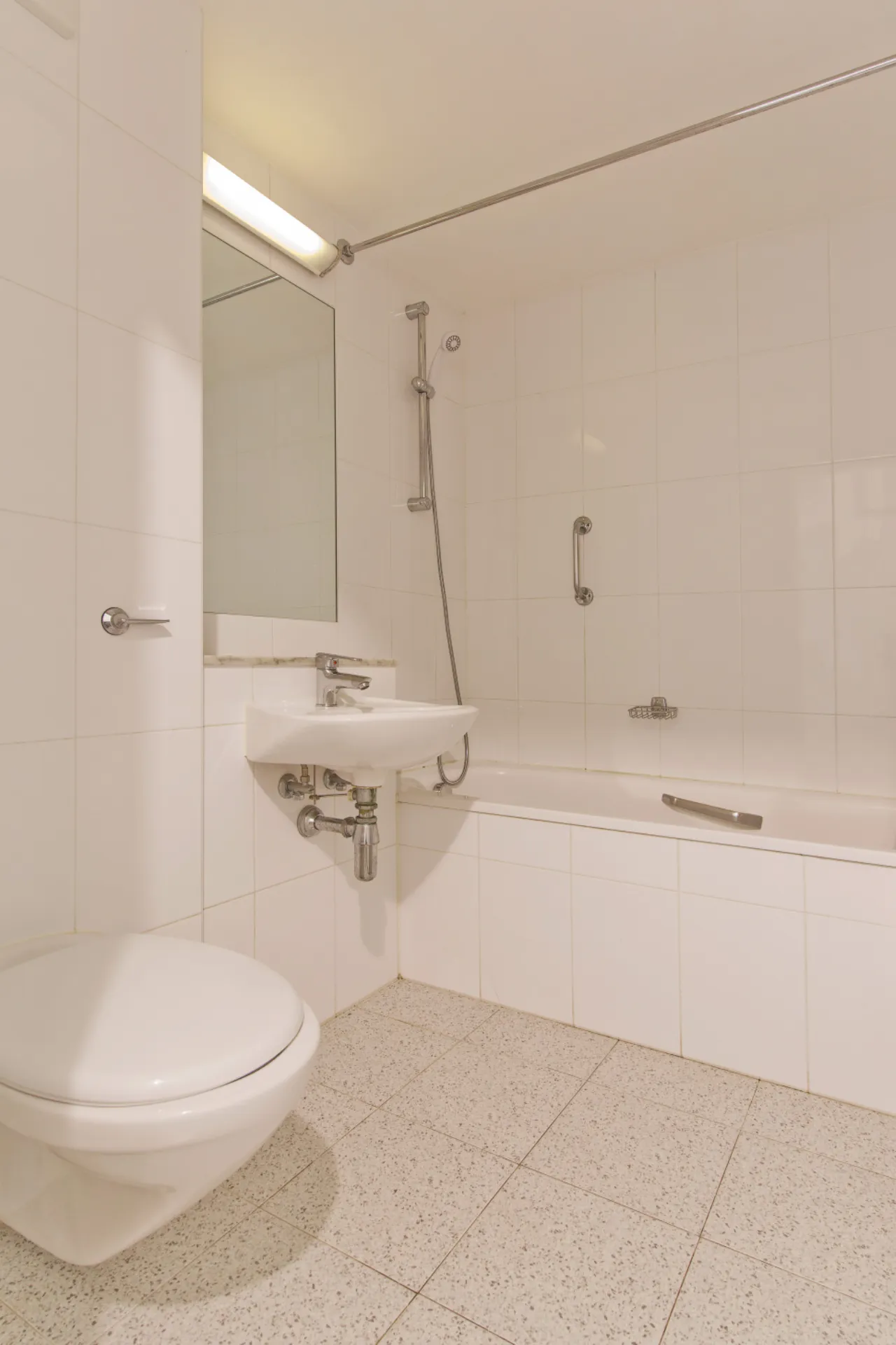 Photo of 8 Block E, The Moorings, Fitzwilliam Quay, Dublin 4, D04 KA99