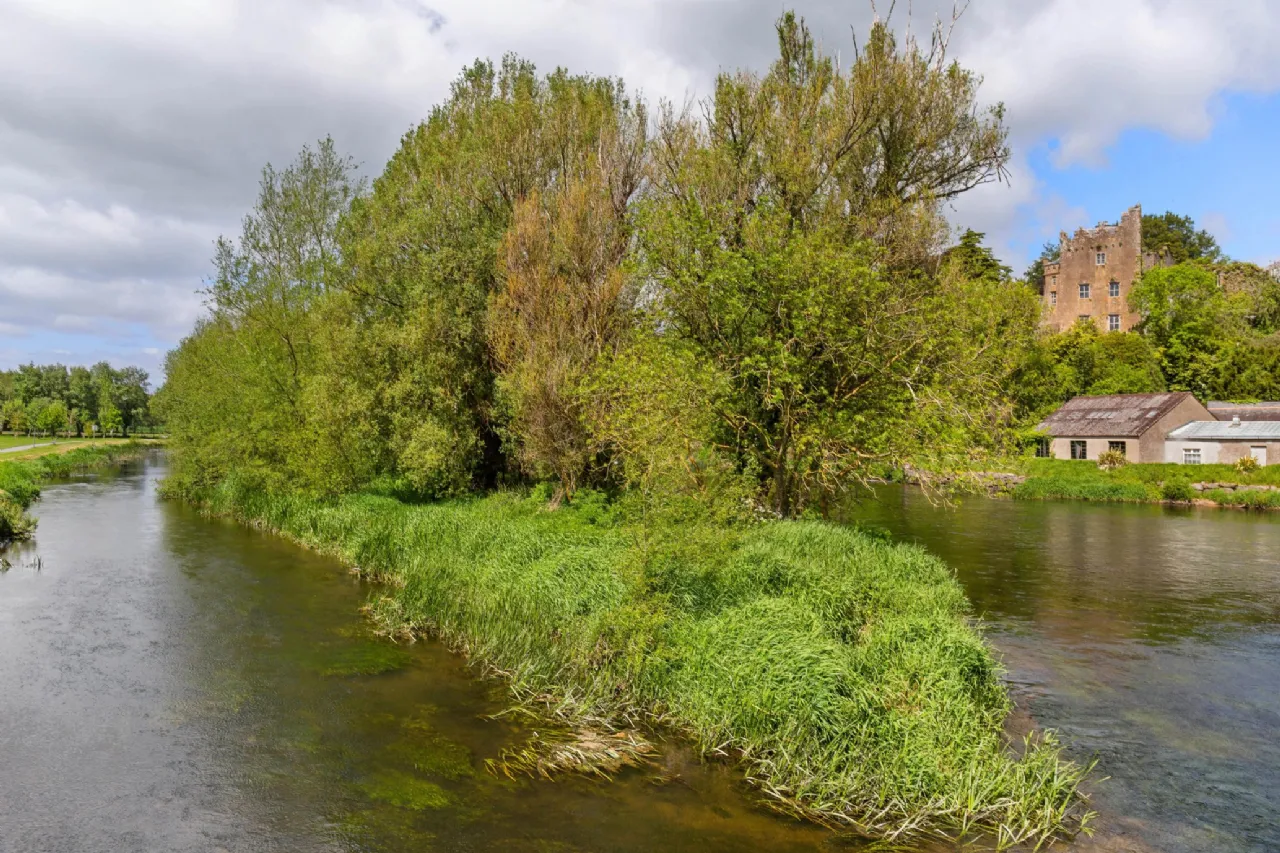 Photo of Ardfinnan Castle,, Ardfinnan, County Tipperary, E91 A398
