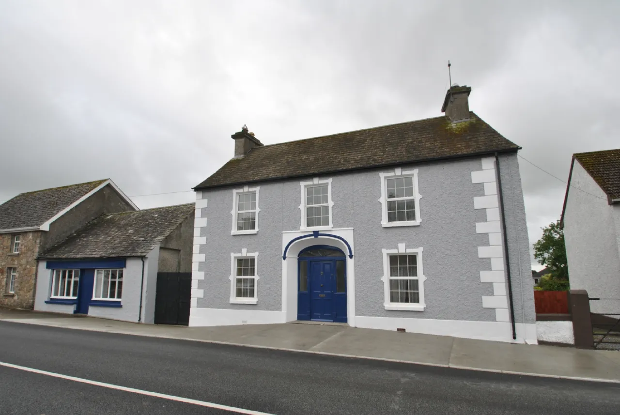 Photo of Main St, Shinrone, Birr, Co. Offaly, R42 N5F2
