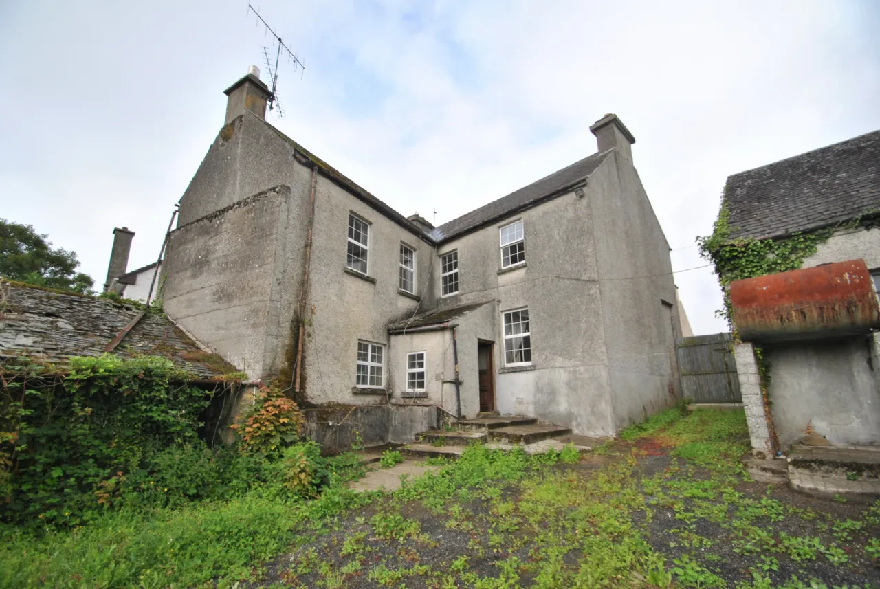 Photo of Main St, Shinrone, Birr, Co. Offaly, R42 N5F2