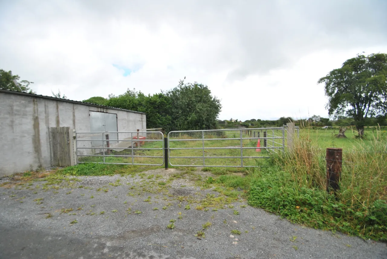 Photo of Main St, Shinrone, Birr, Co. Offaly, R42 N5F2