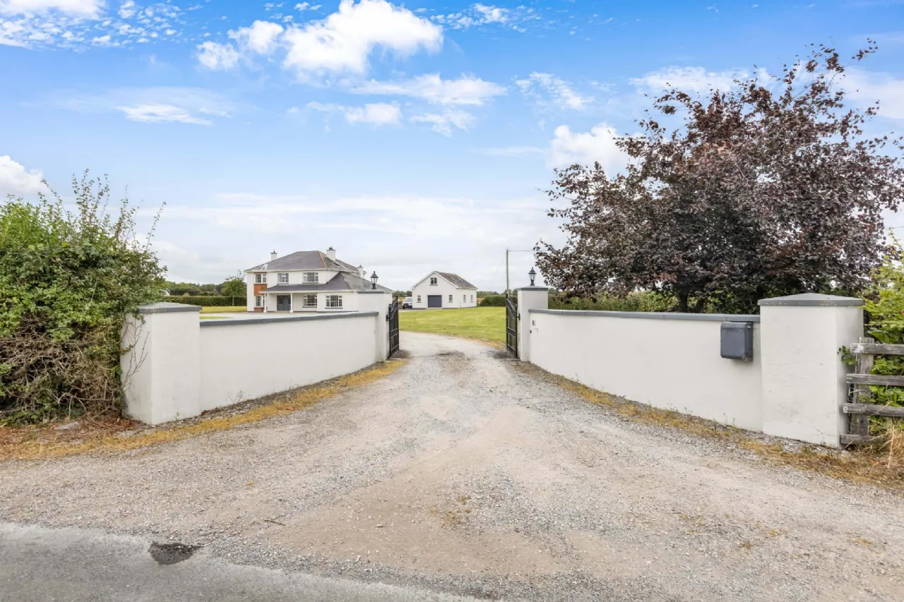 Photo of Fairyhouse Lodge, Mullinam Lane, Mullinam, Dublin 15, D15 CP2V