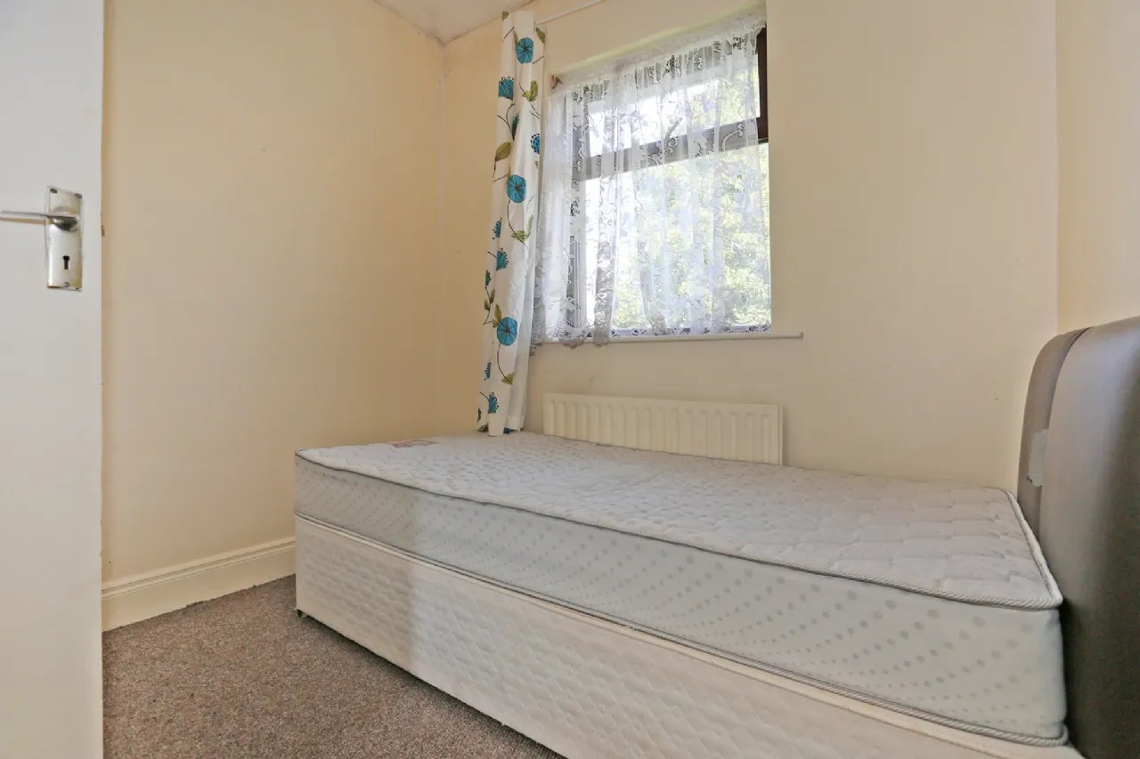 Photo of 12 Beechwood Grove, Sixmilebridge, Co. Clare, V95Y170