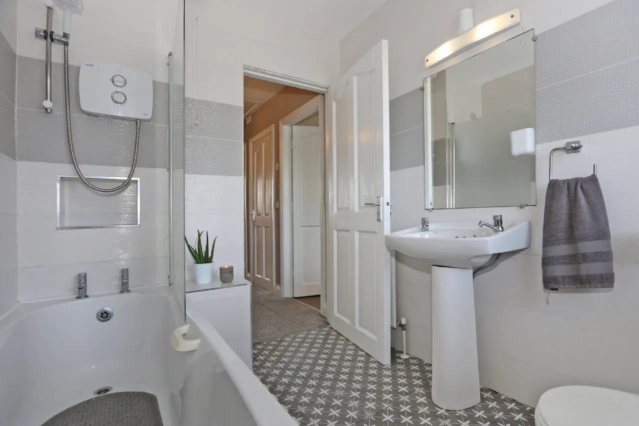 Photo of 1 Ritaville, Old Cork Road, Limerick, V94 YXC7