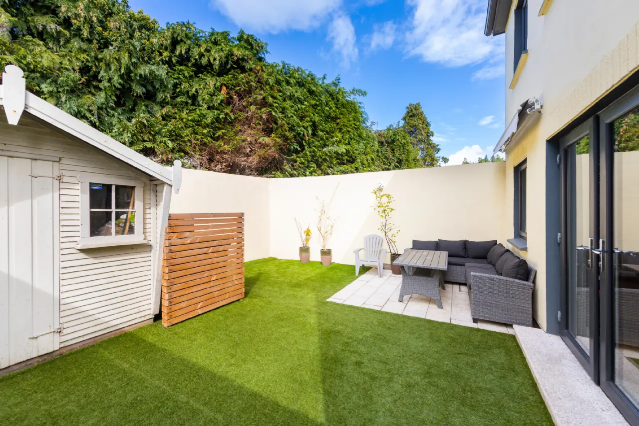 Photo of 34 Castle Court, Killiney Hill Road, Killiney, Co Dublin, A96 P6D2