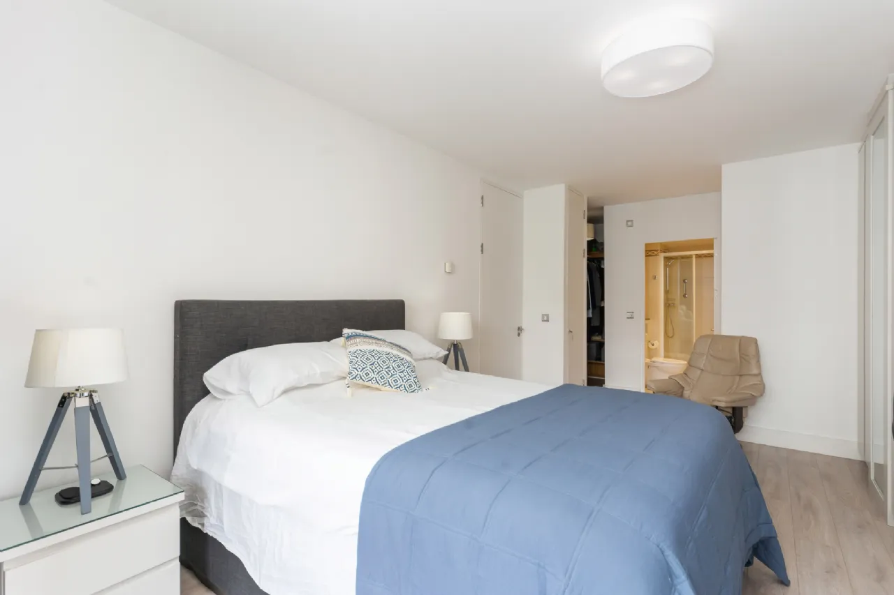 Photo of 18 The Bay, Elmpark, Merrion Road, Dublin 4, D04 XK66