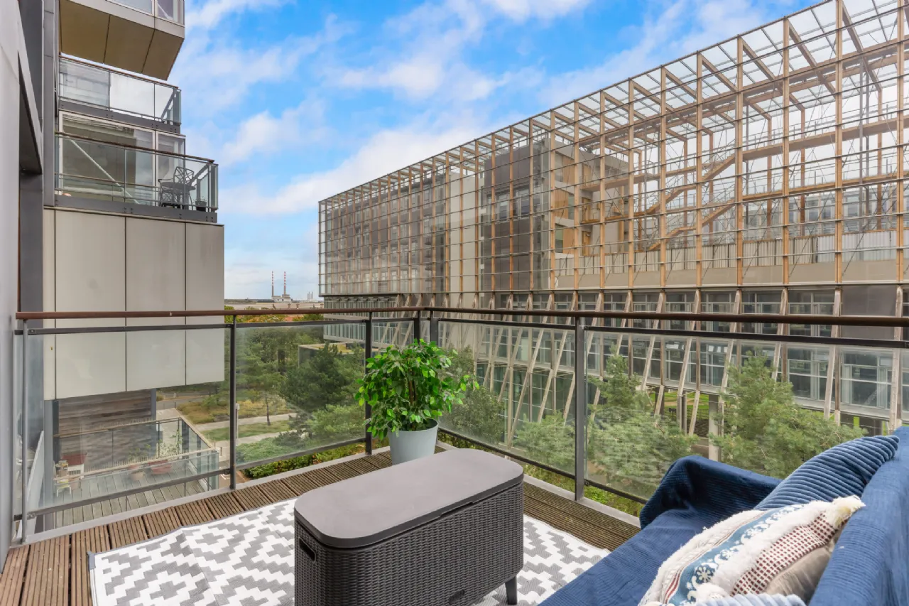 Photo of 18 The Bay, Elmpark, Merrion Road, Dublin 4, D04 XK66