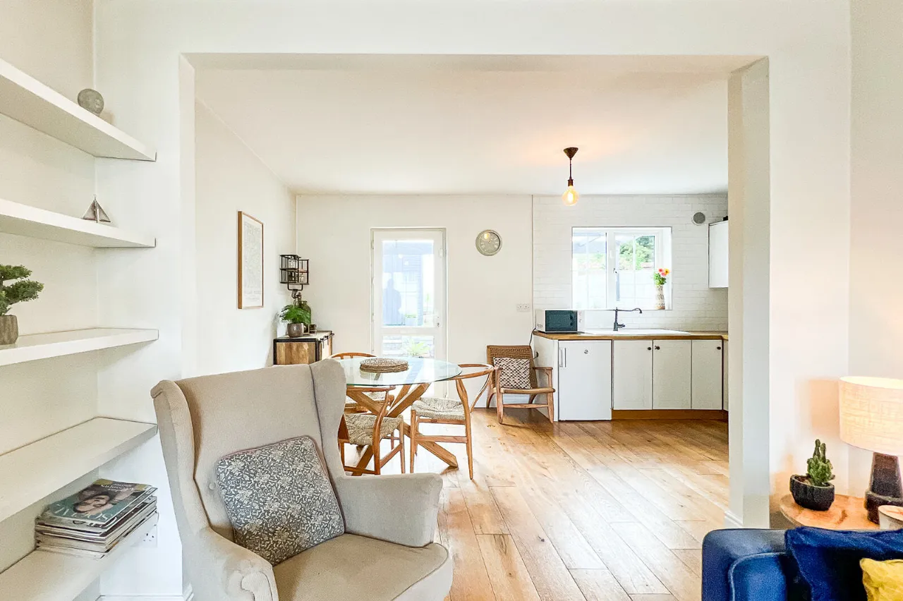 Photo of 3 Saint Mullin's Close, Tinnahinch, Graiguenmanagh, Co. Kilkenny, R95 X568