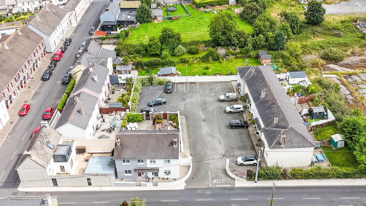 Photo of 3 Saint Mullin's Close, Tinnahinch, Graiguenmanagh, Co. Kilkenny, R95 X568