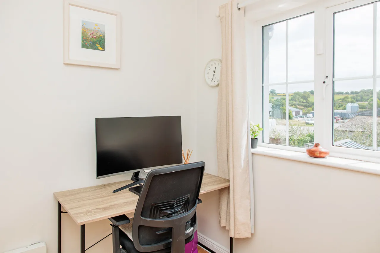 Photo of 3 Saint Mullin's Close, Tinnahinch, Graiguenmanagh, Co. Kilkenny, R95 X568