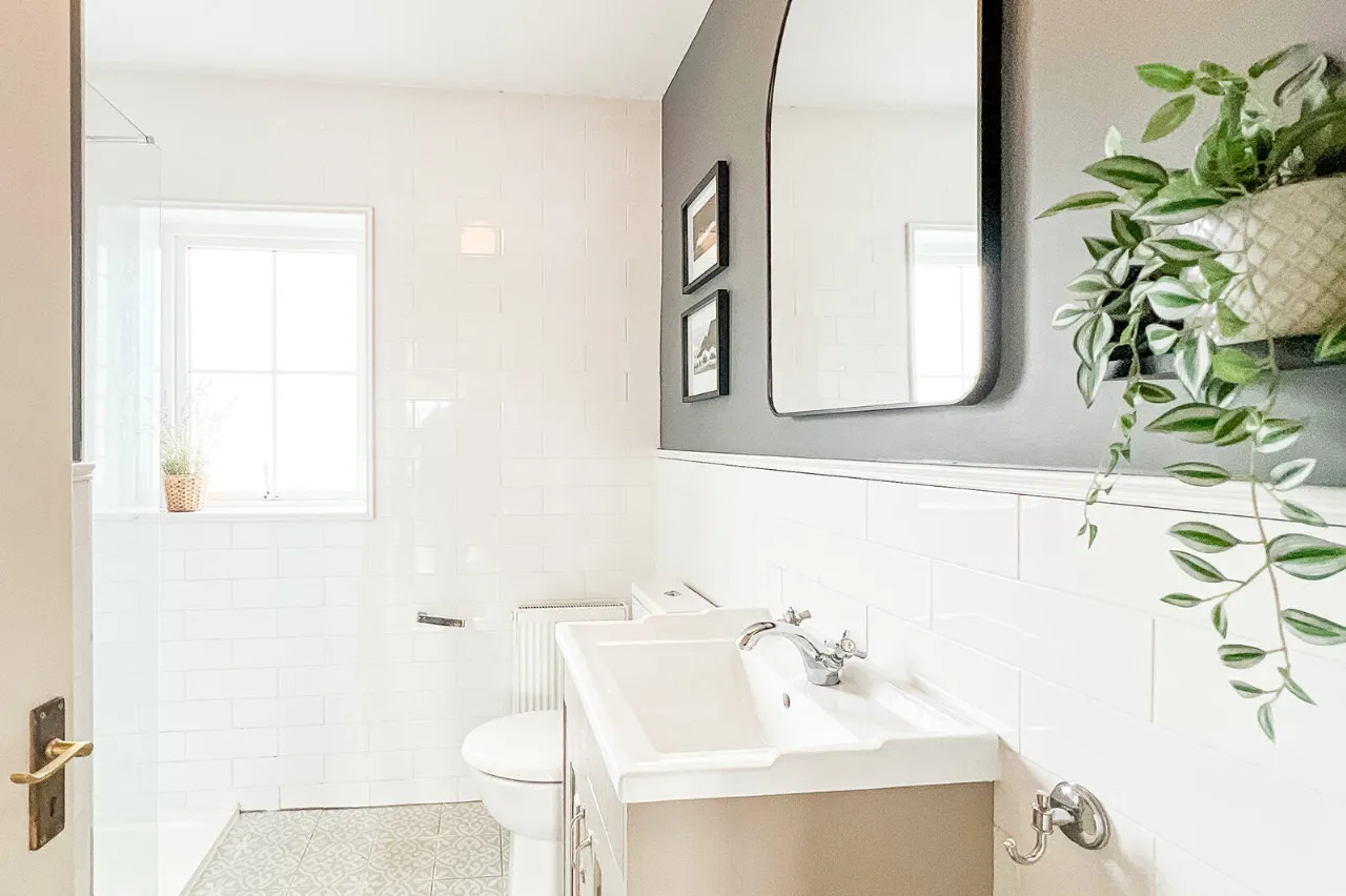 Photo of 3 Saint Mullin's Close, Tinnahinch, Graiguenmanagh, Co. Kilkenny, R95 X568