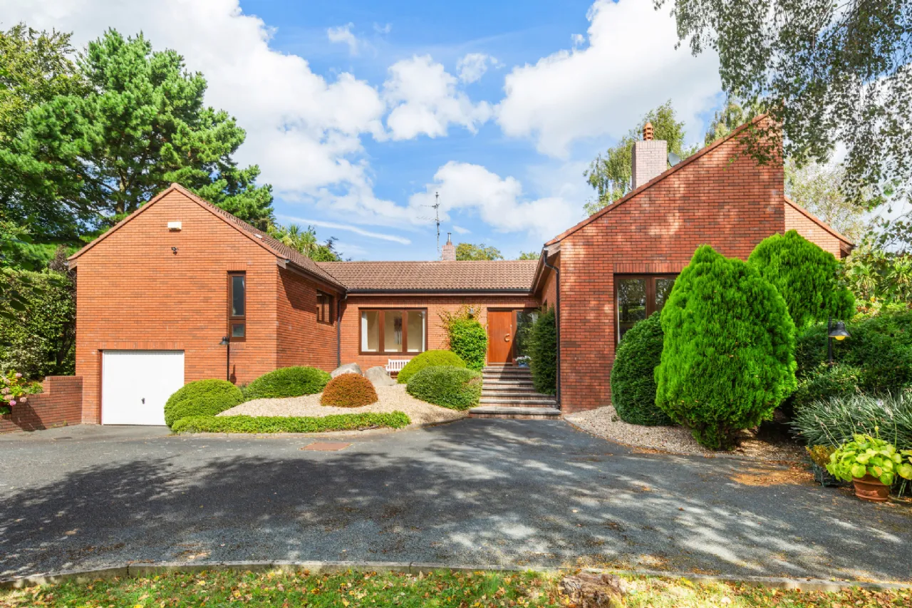 Photo of Errol, 8 Cenacle Grove, Killiney, Co Dublin, A96 AD71