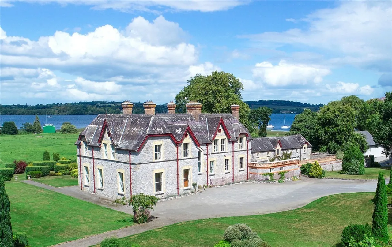 Photo of Kilteelagh House, Dromineer, County Tipperary, 76KM