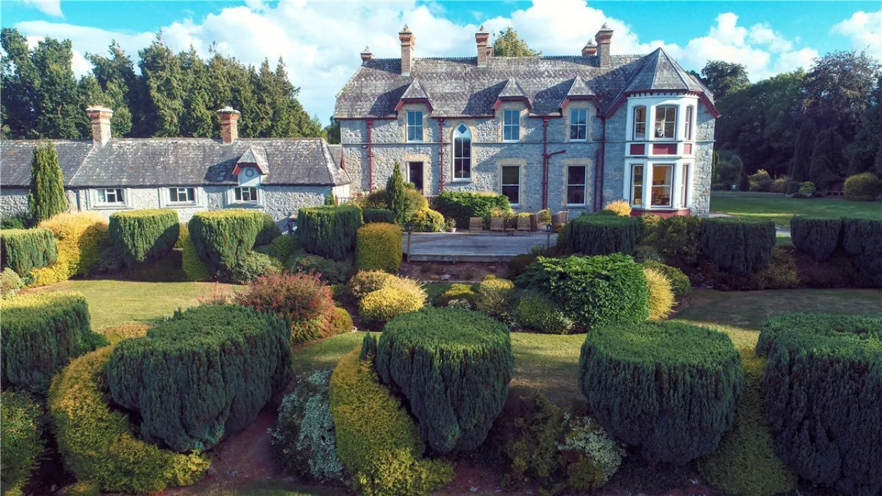 Photo of Kilteelagh House, Dromineer, County Tipperary, 76KM