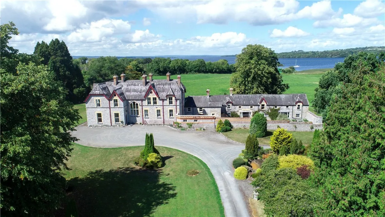 Photo of Kilteelagh House, Dromineer, County Tipperary, 76KM
